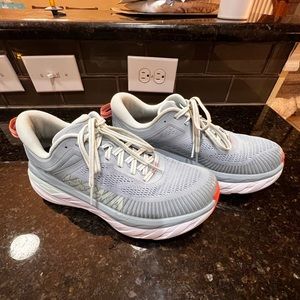 ⭕️SOLD⭕️ Hoka One One Bondi 7 women’s 9 Wide!